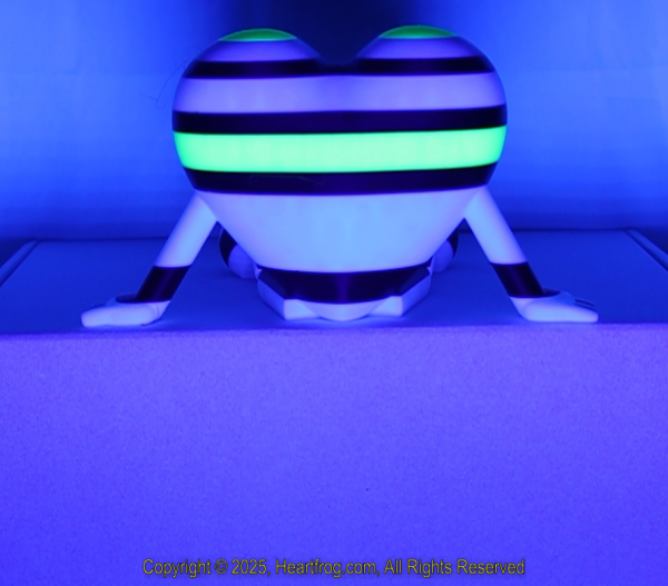 Fluorescent White Green Black Striped, DOB: 12/22/2024 Size: 150mm - Image 6
