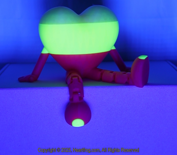 Fluorescent Glow In The Dark Yellow Red Green, DOB: 12/29/2024 Size: 150mm