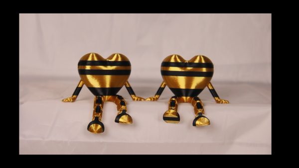Small Heartfrogs, great for Bling, Family Set (2) - Twins, Jewelry, a hanging ornament and sit it on display when "not in use". Always a smile, Size: 73mm