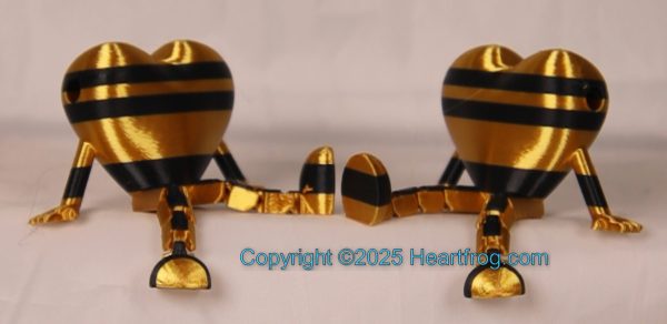 Small Heartfrogs, great for Bling, Family Set (2) - Twins, Jewelry, a hanging ornament and sit it on display when "not in use". Always a smile, Size: 73mm - Image 2